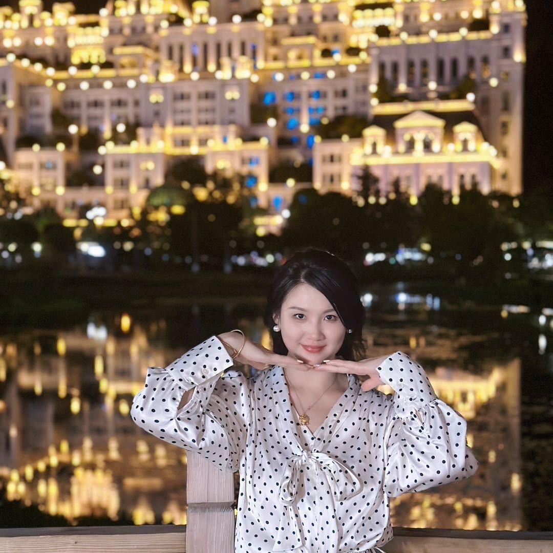 诺诺麻麻吃喝玩乐