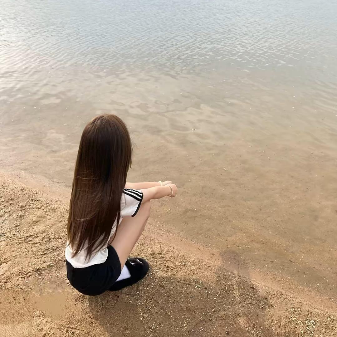 悸念桉.^混