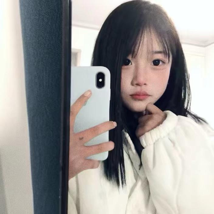 萌萌^