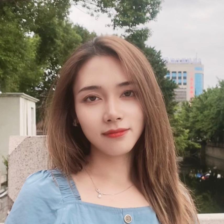 爱笑的思思