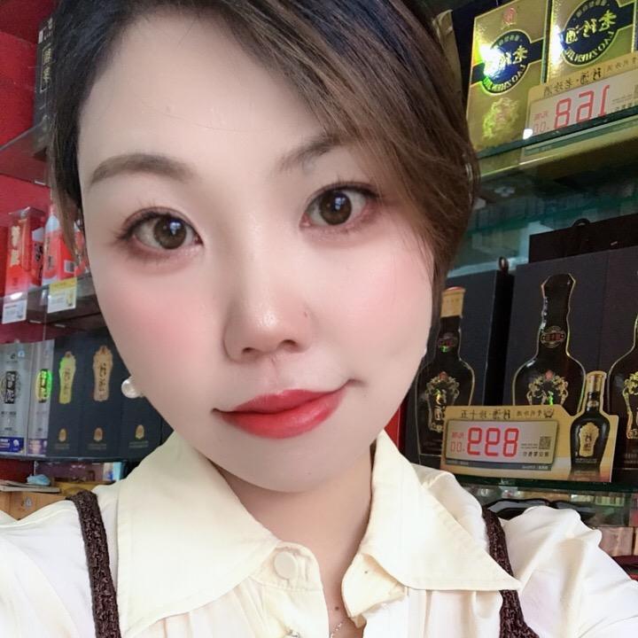 @依茜