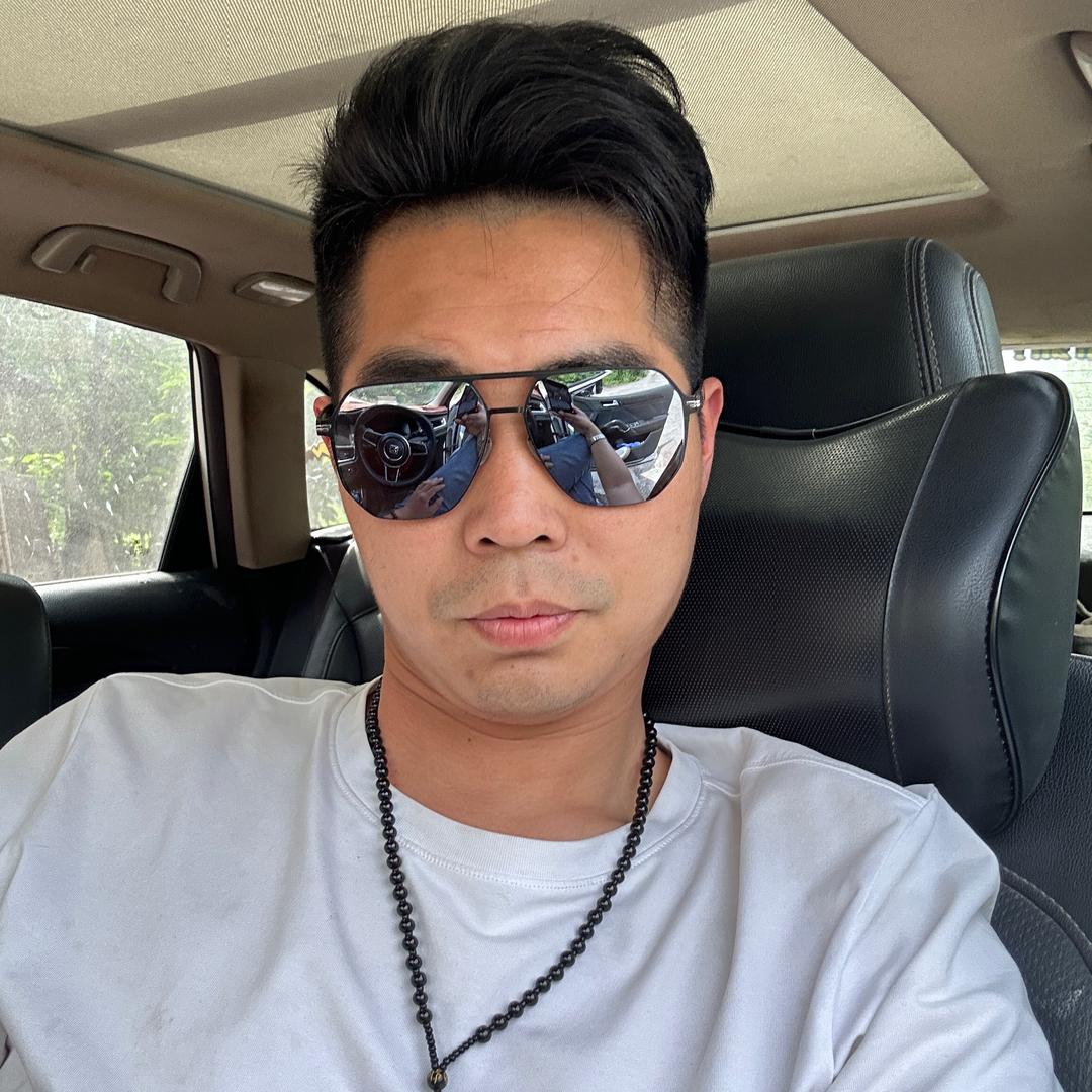 @万州渝通墓碑雕刻厂家直销    汪雨涛