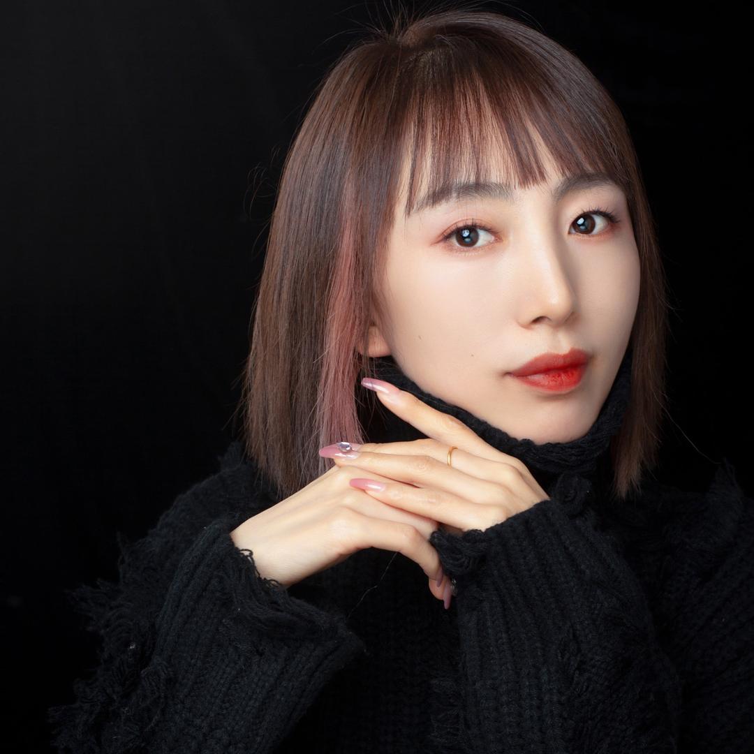 全口福麻辣猪蹄火锅老板娘
