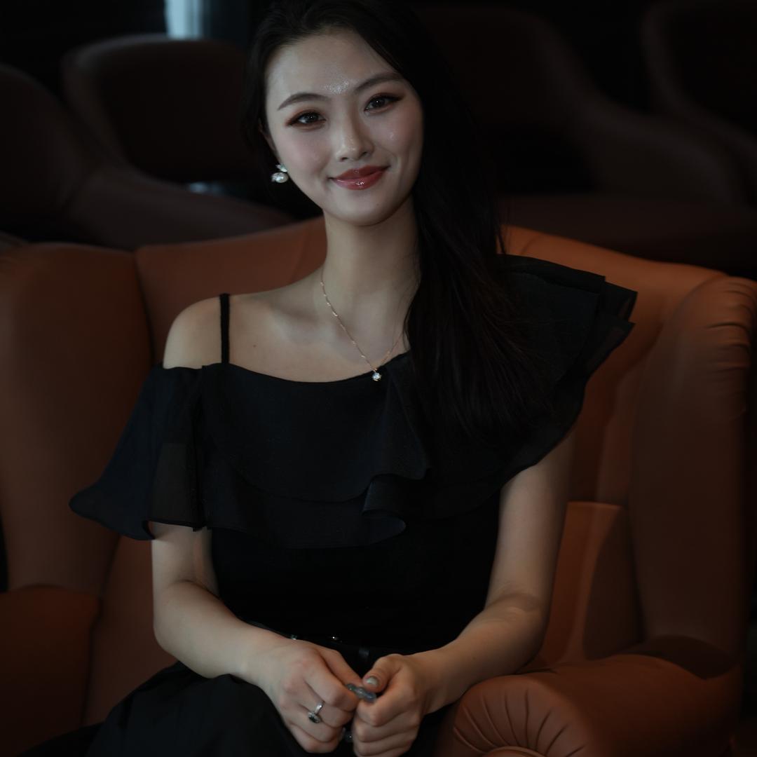 梨涡耿耿