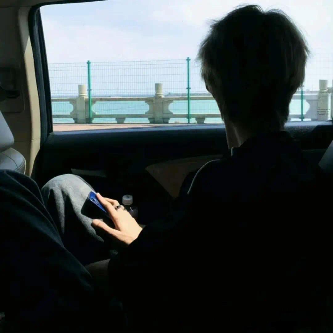 晓.