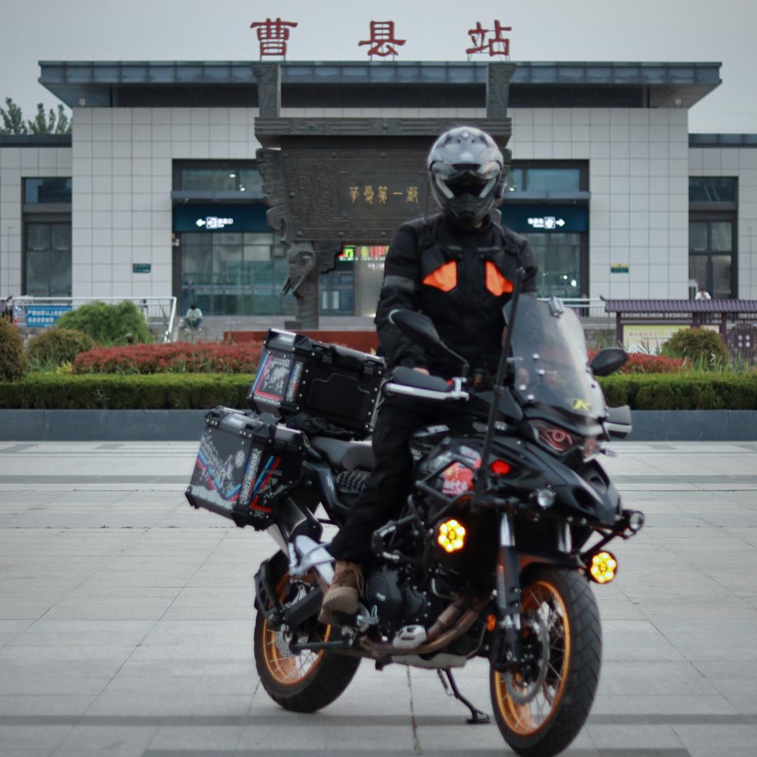 马一鸣
