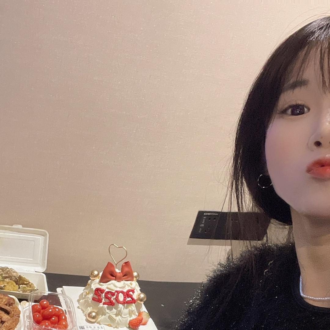 苏子翼korea服饰店