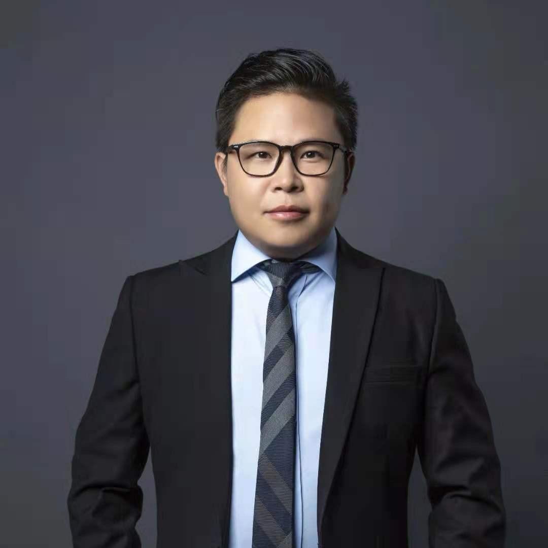 成都劳动律师冯亚亮