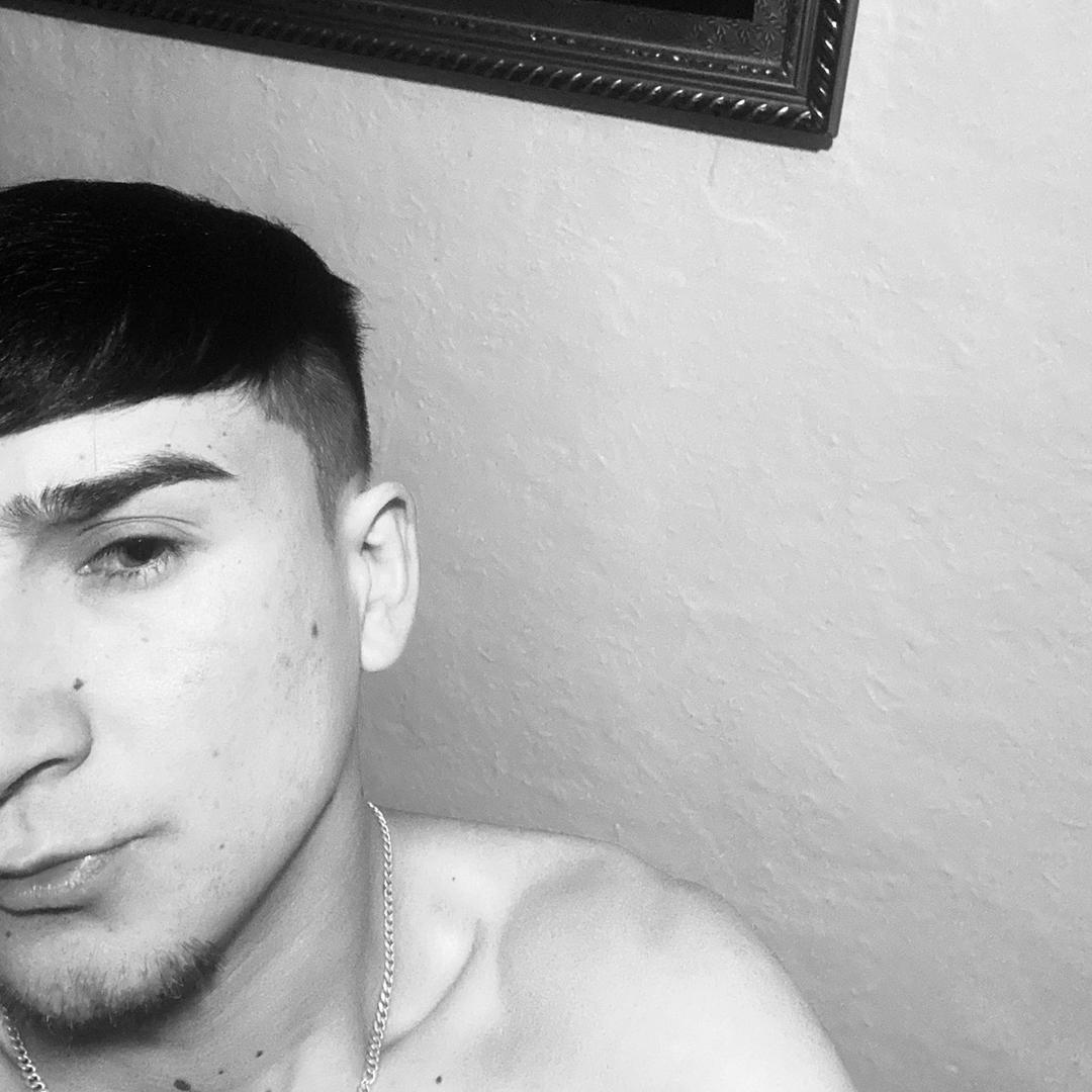 🖤