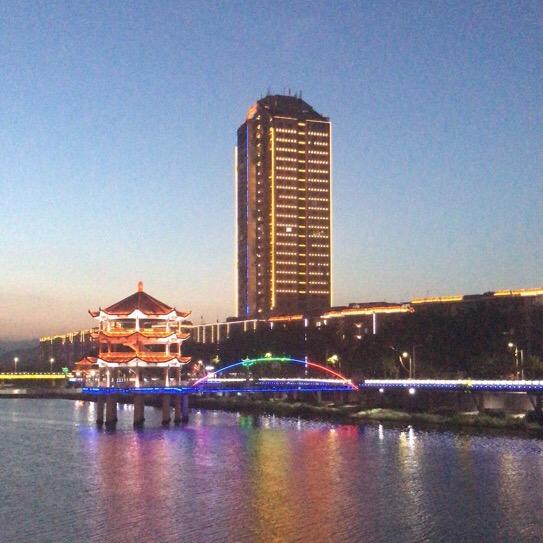 城南花已开～
