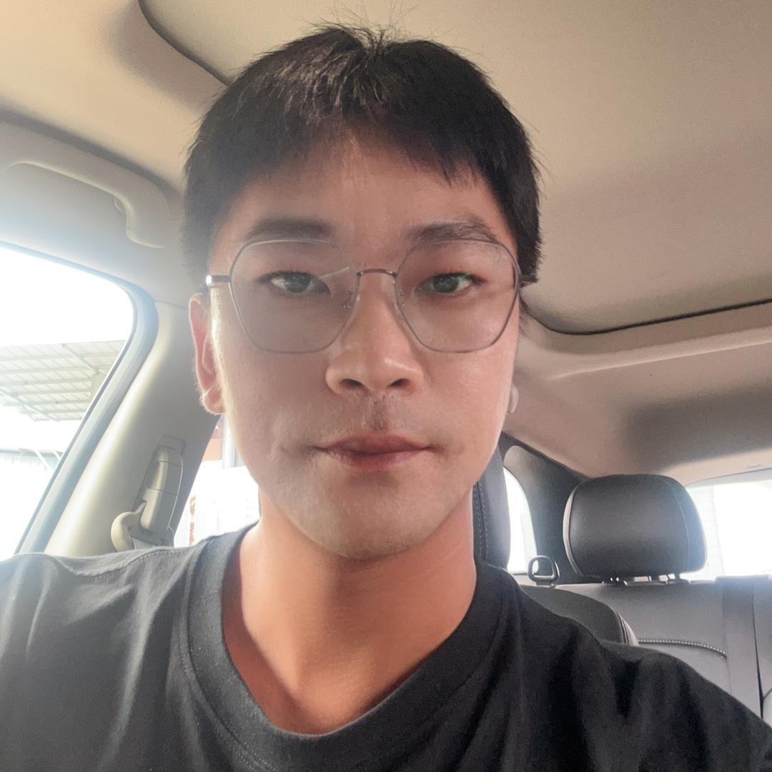 李建伟