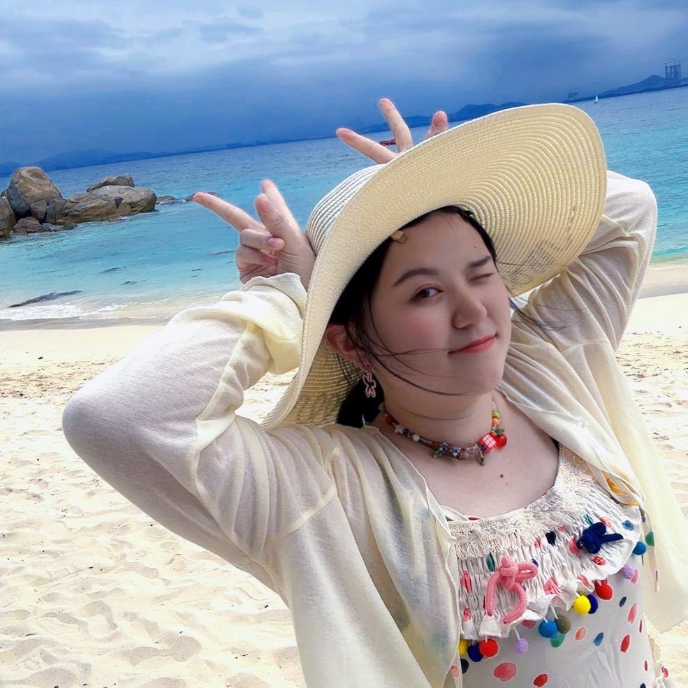 小亿.
