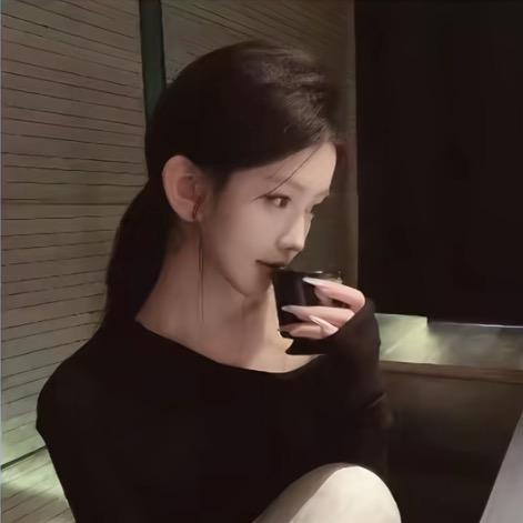 养只小猫叫七月