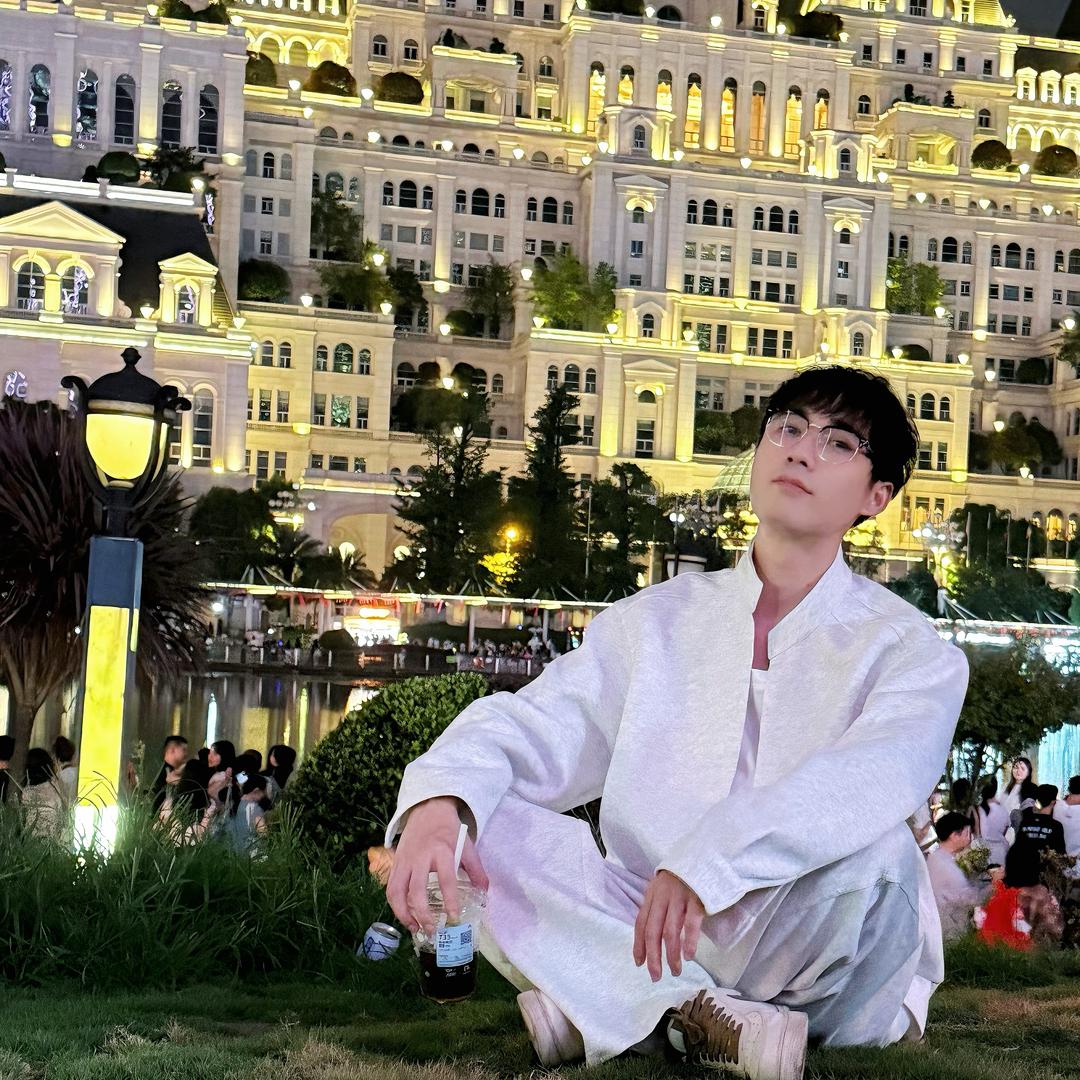 蒋先森爱喝冰美式☕️