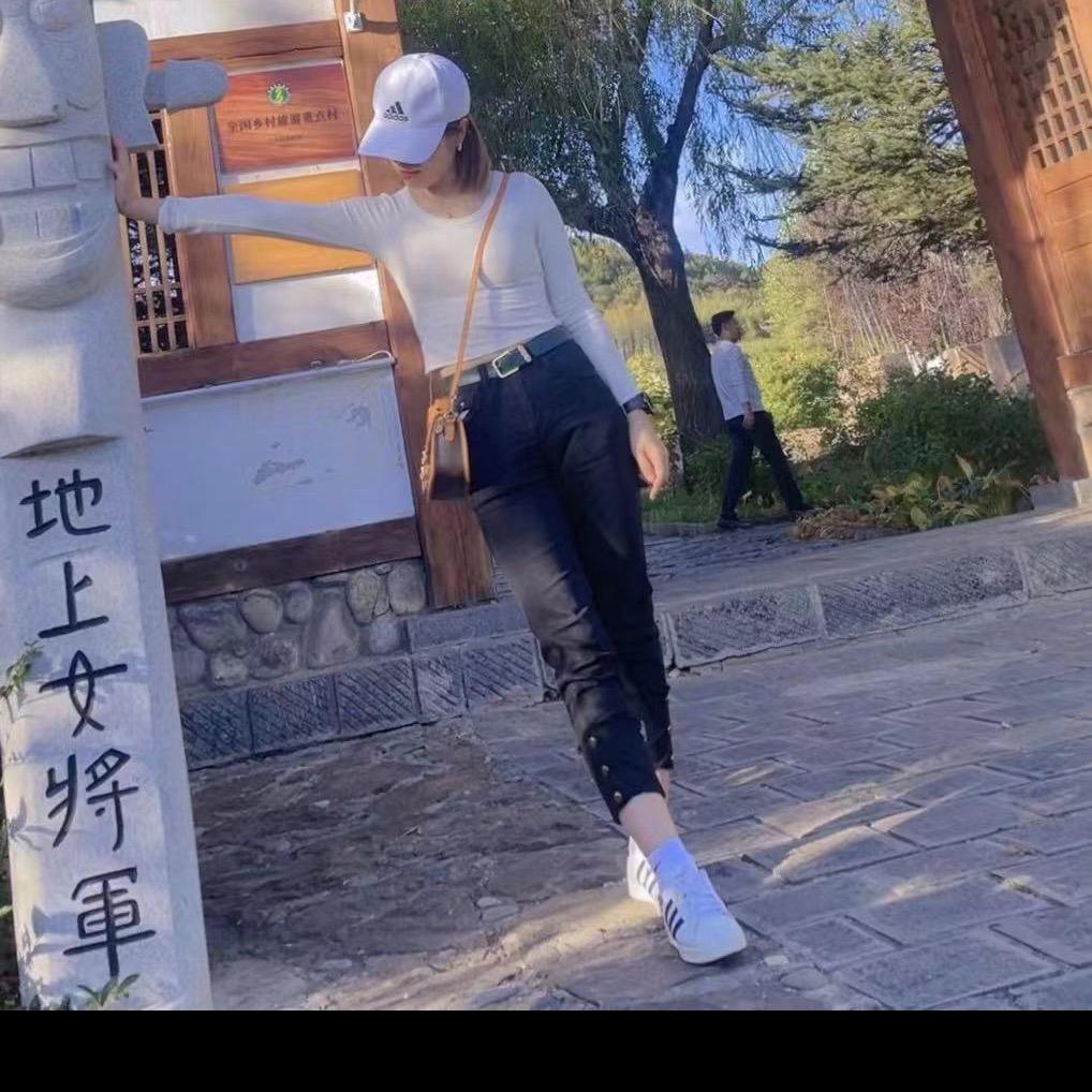 爱跑步🏃‍♀️的小姐姐。拒绝连赞