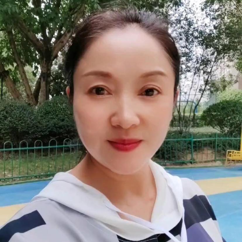 凌飞婆婆