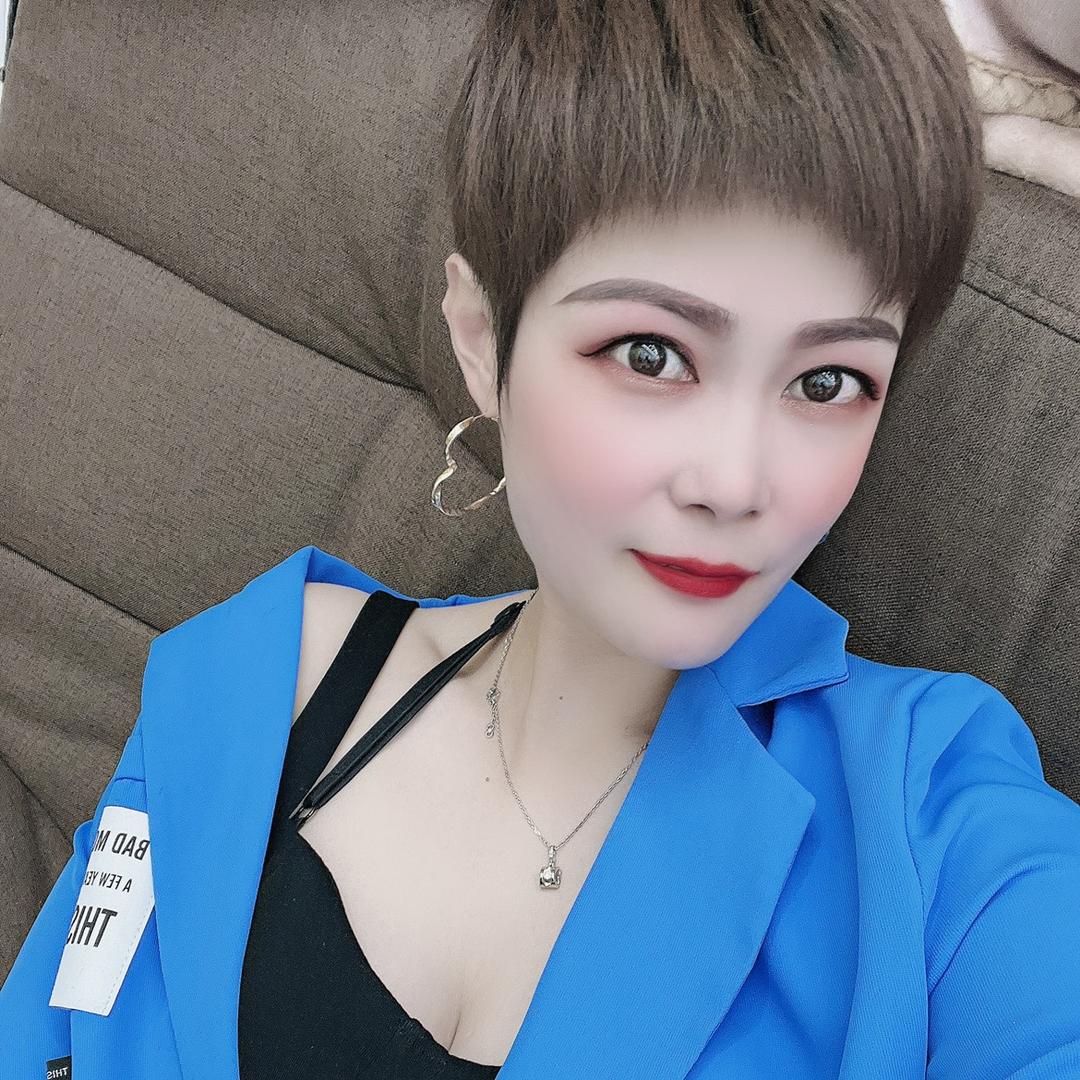 姐姐有点拽