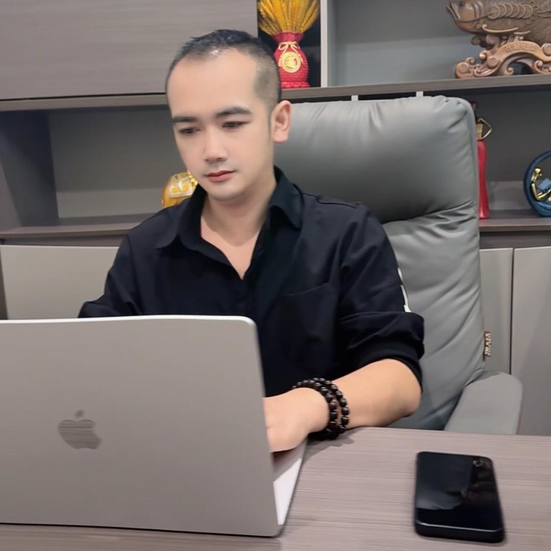 龙先生美学