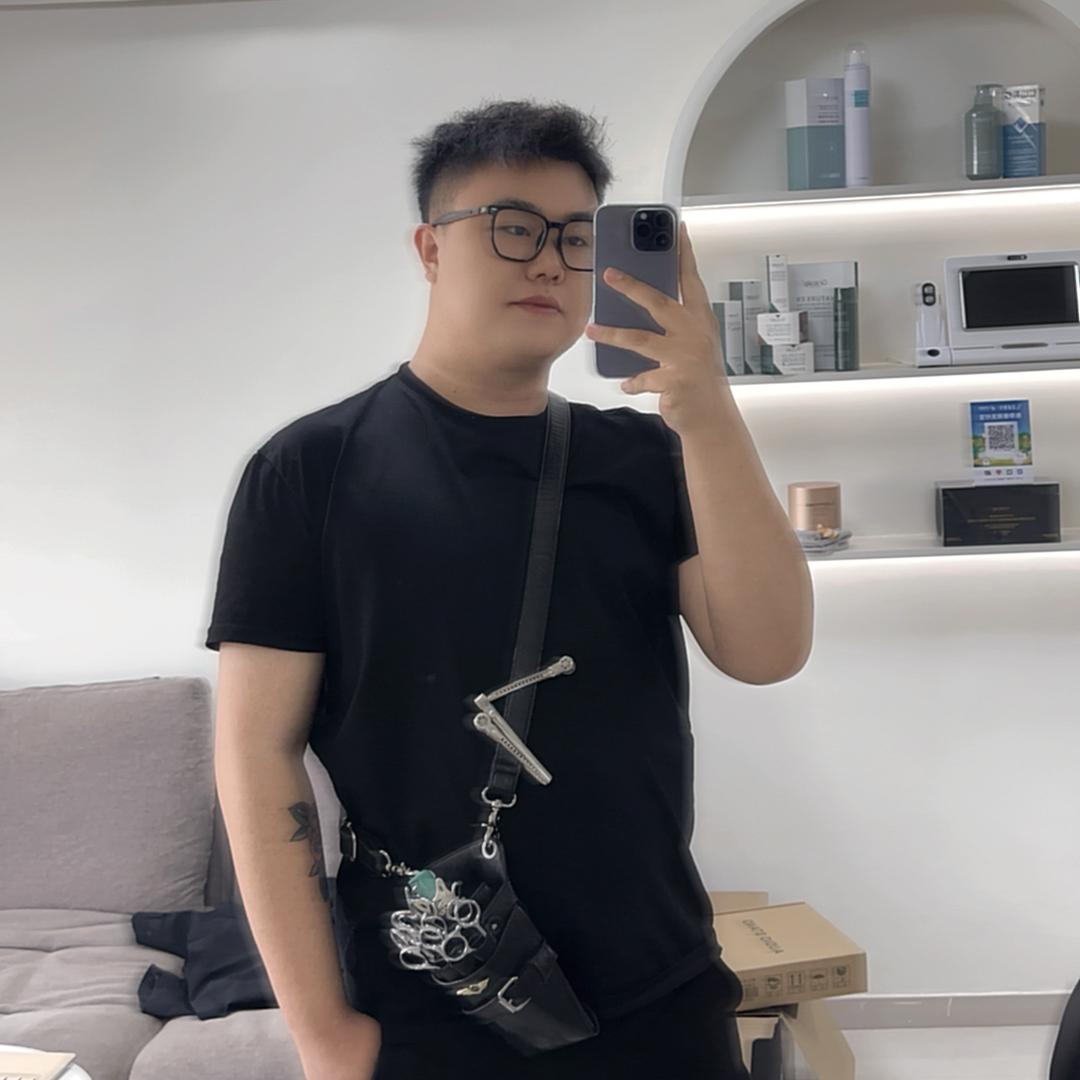 是浩宇哦💇