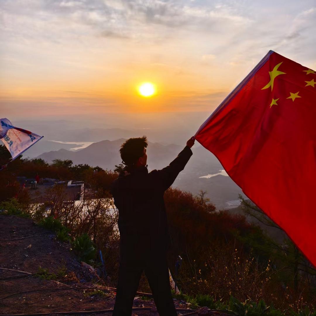 登岳泰山陪爬小仝