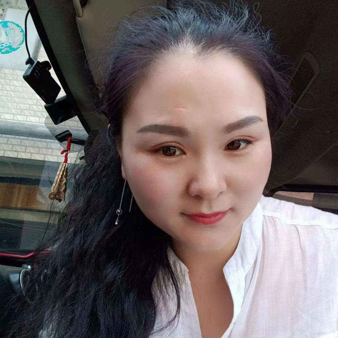 张佳佳