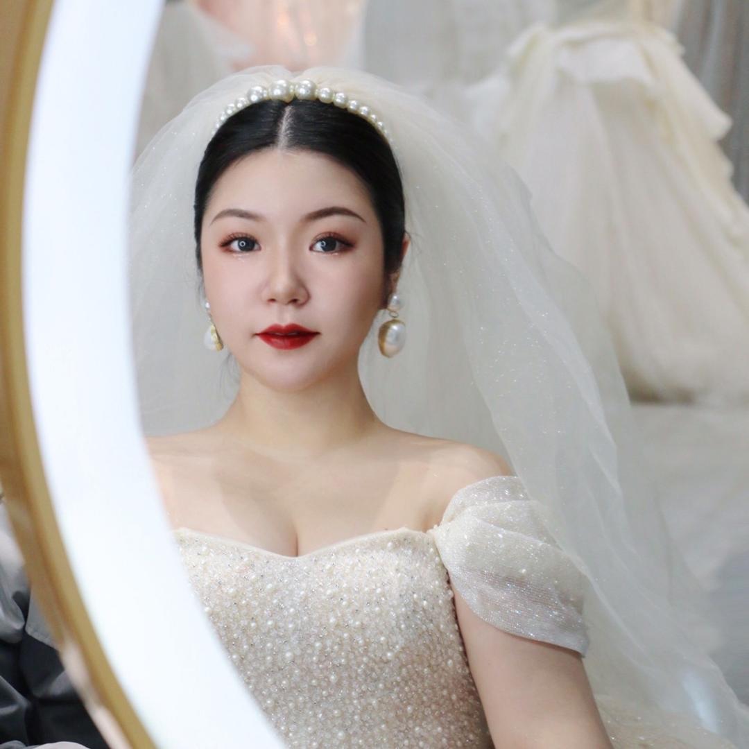 婚礼造型师_韩韩