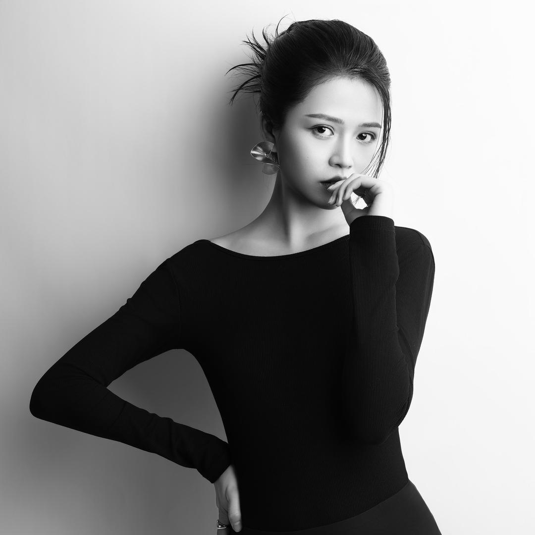 慧子Hzi