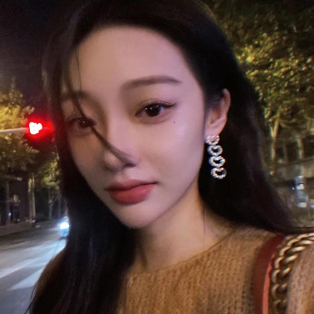 粥一璇🦋（钮祜禄甄嬛回宫版）