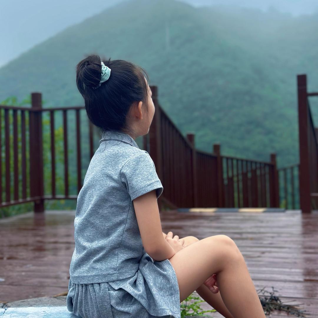 不粘人的小嗯嗯