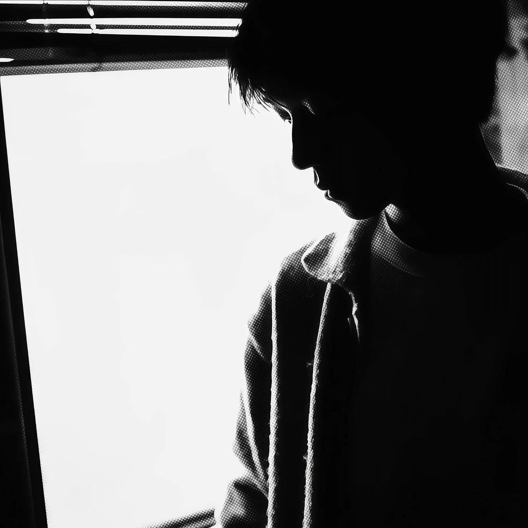 她的男友.