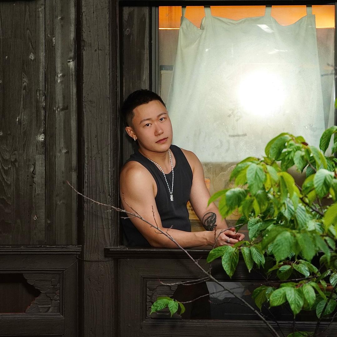 松绿色雷伊
