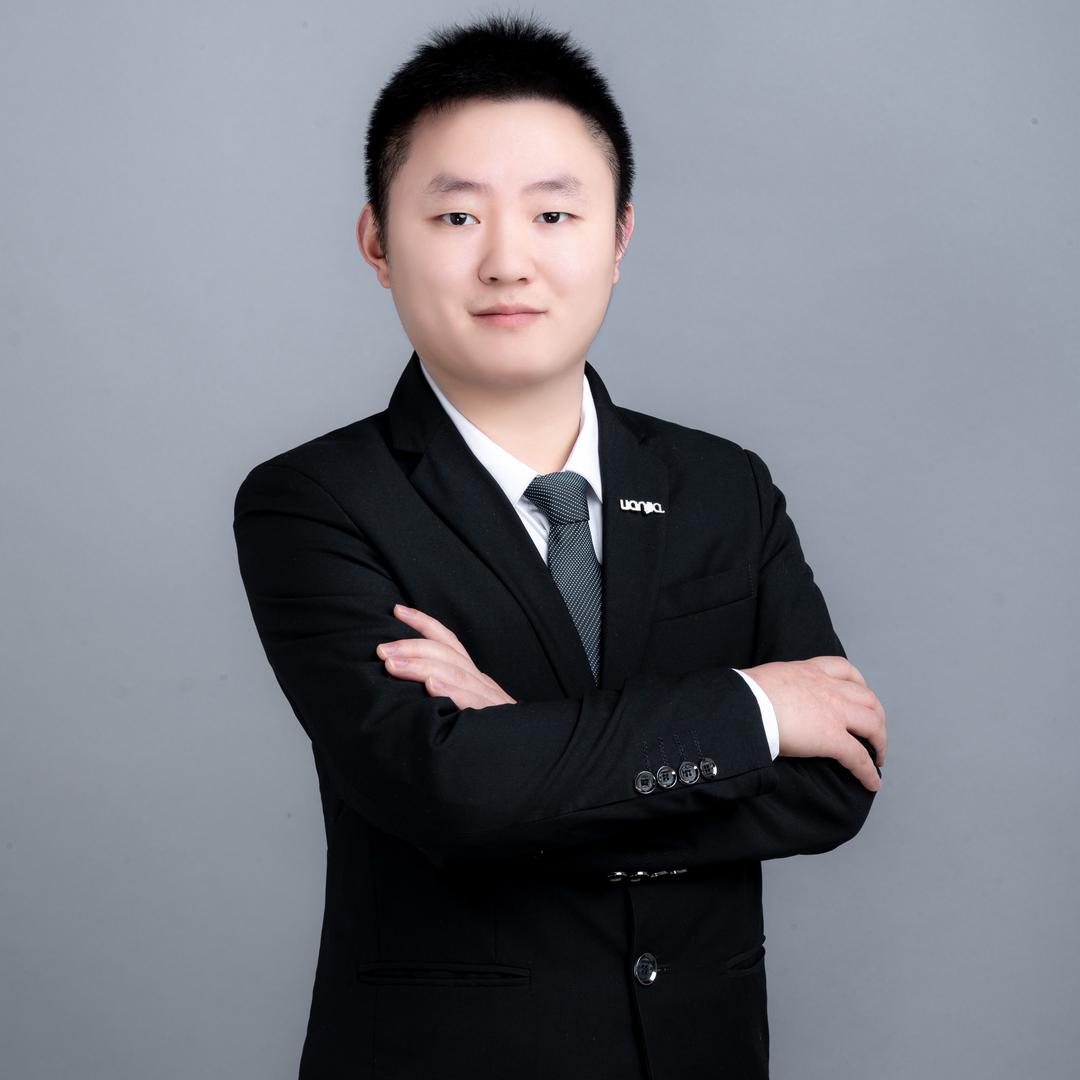 卖房子的小哥哥