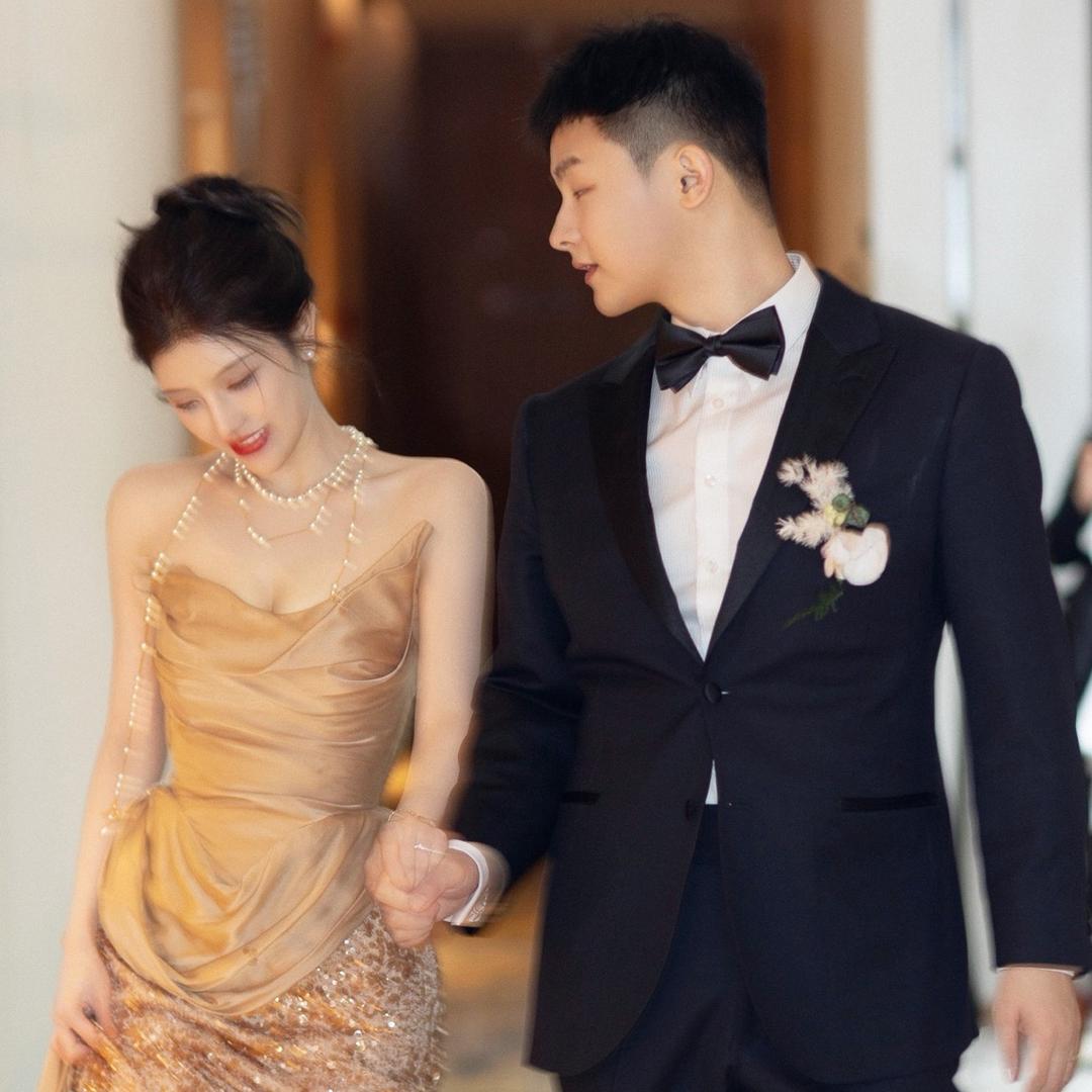 饭七七勇哥夫妇