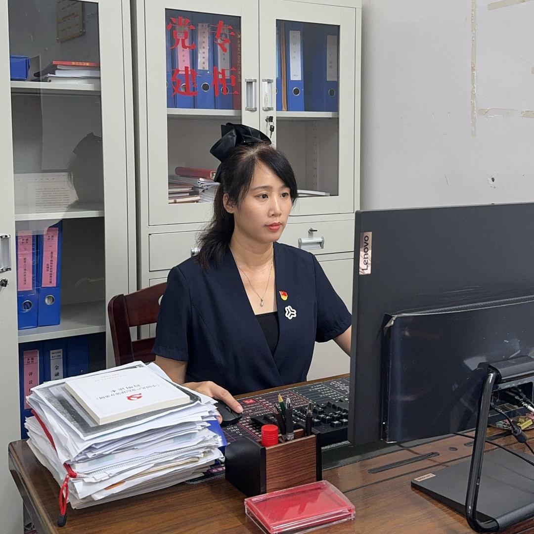 铁匠村支书三姐海黄助农号