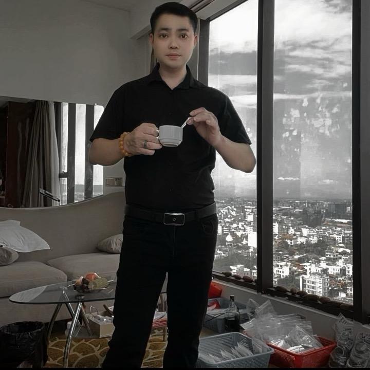 蒙何翡翠珠宝