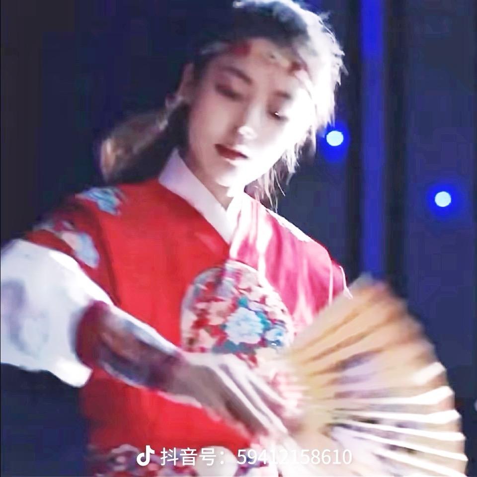-青衣