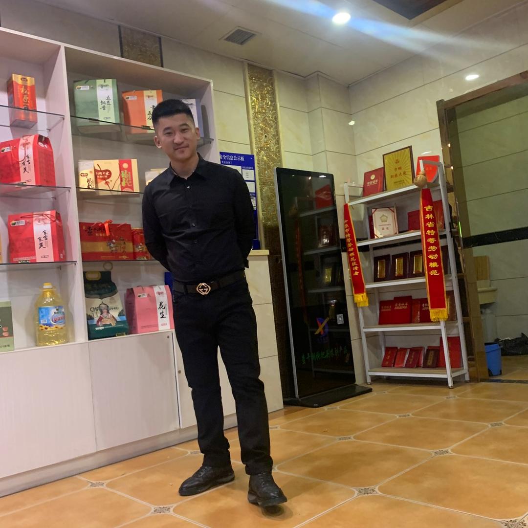 赵鸿雨（环游中国🇨🇳）