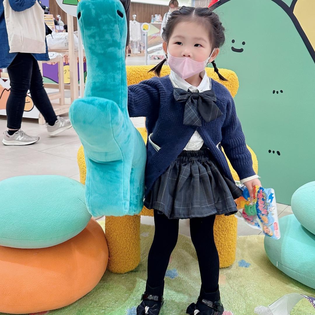 愛妮寶寶👨‍👩‍👧