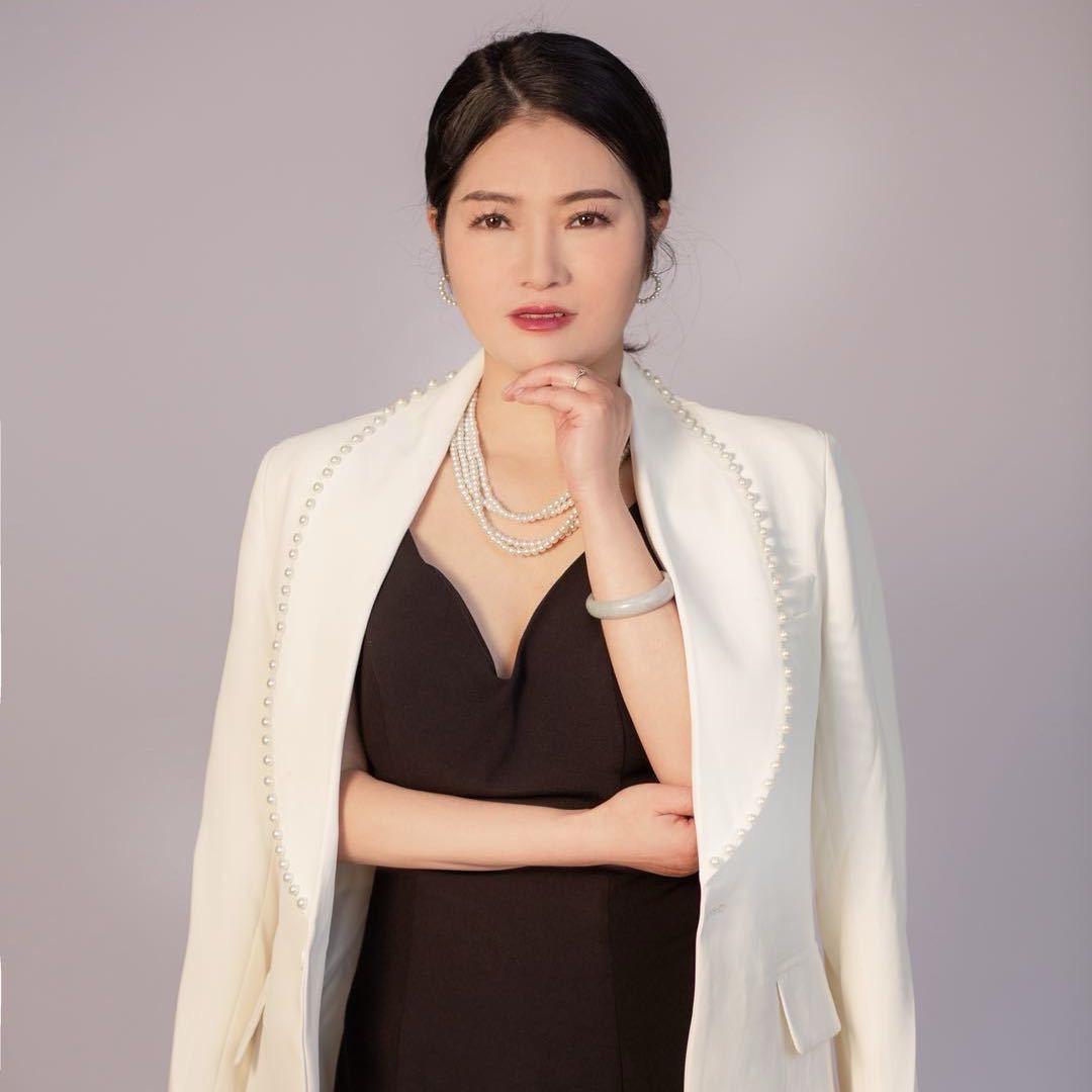 黄伟美业. 打造问题性皮肤