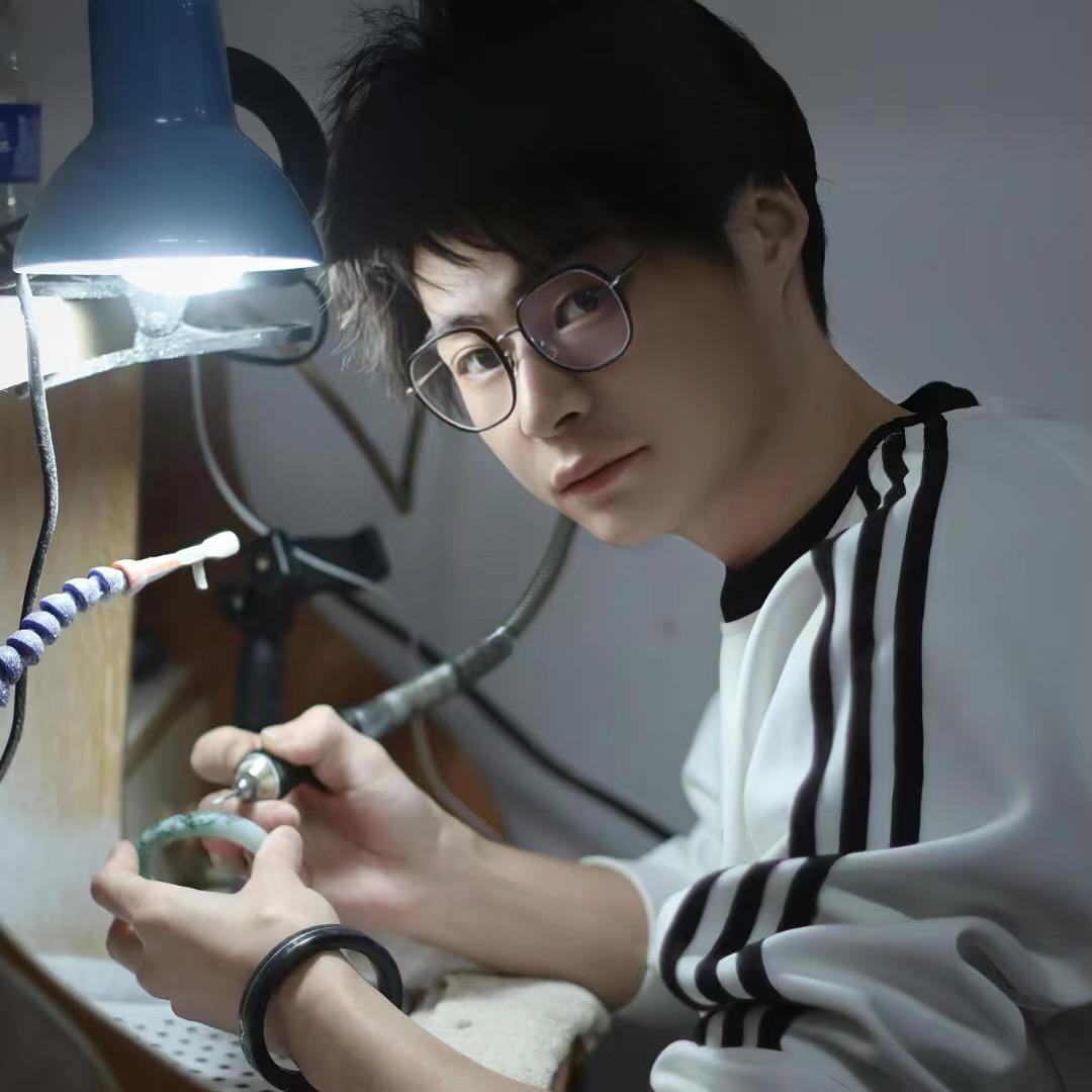 师兄弟雕刻工作坊