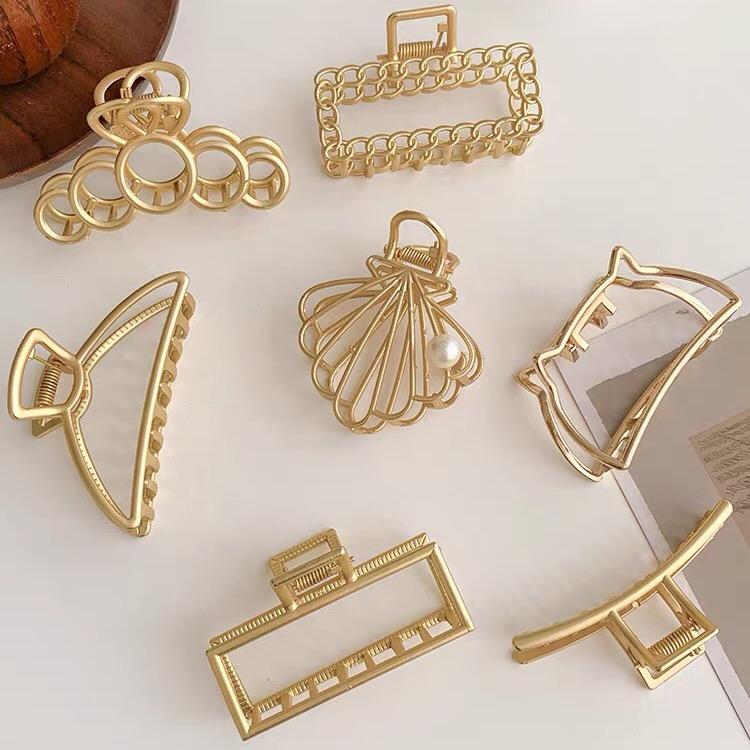 双双饰品专营店