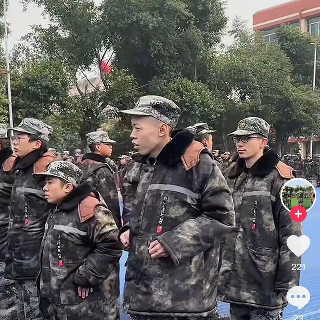 何教官素质教育
