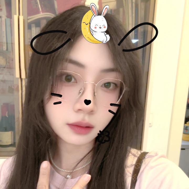 🍓🐻小玲子💕