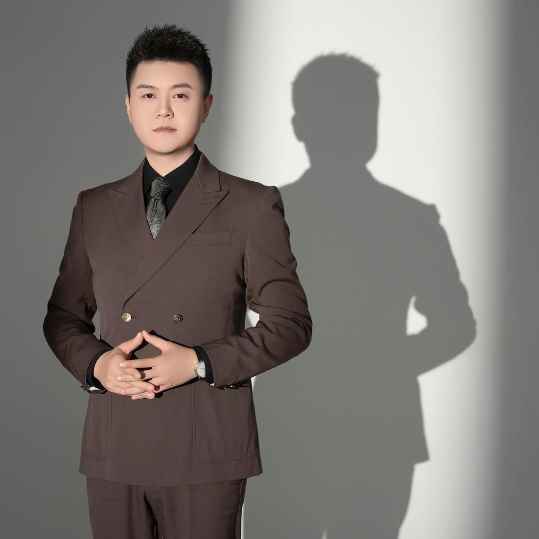 主持人🎤建涛