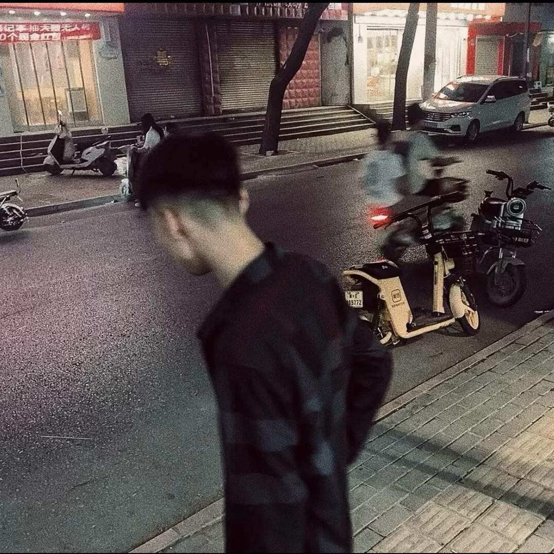 困于情.