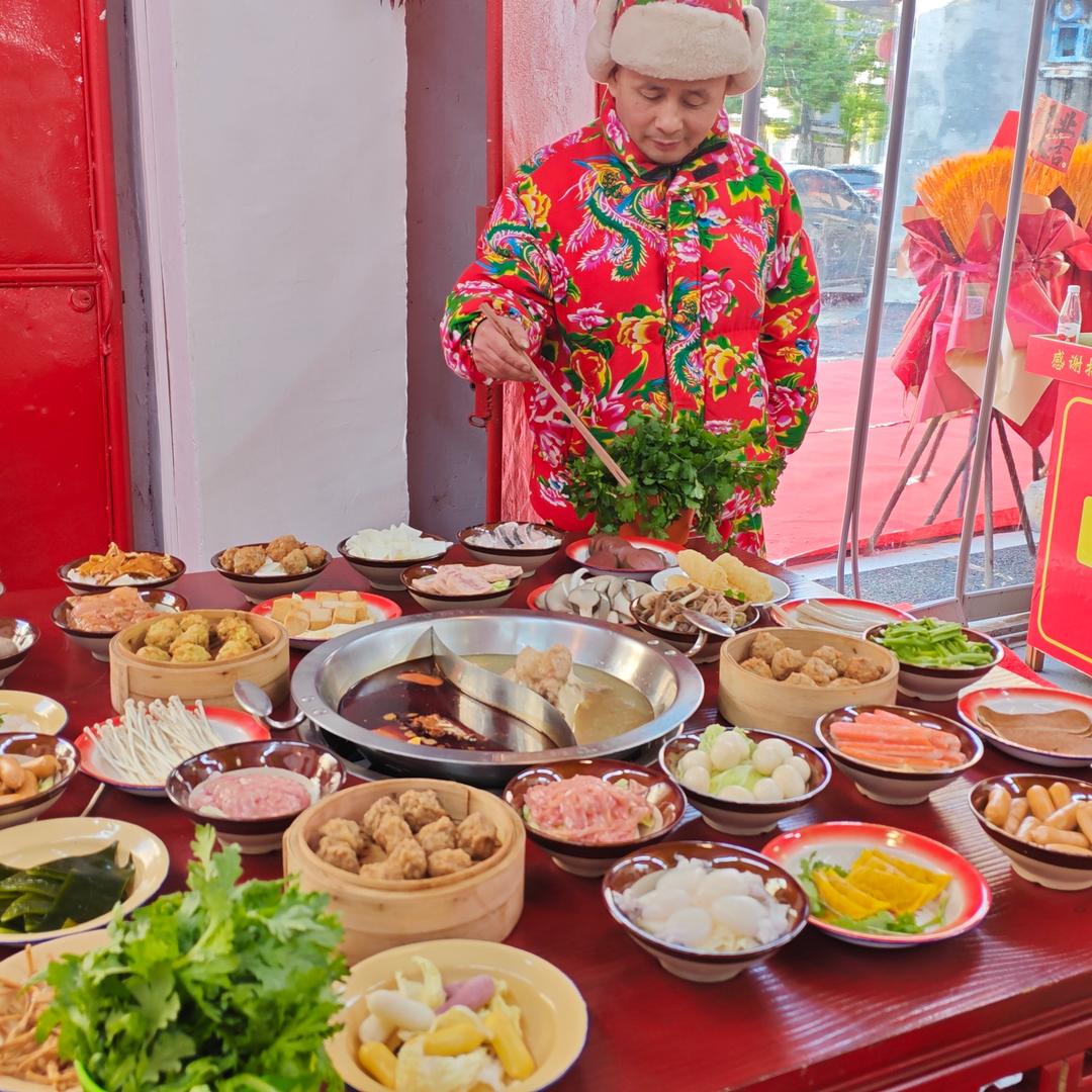 京山花锅（招陪玩）