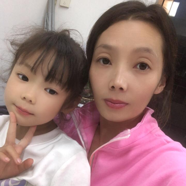 老苗老史一家人