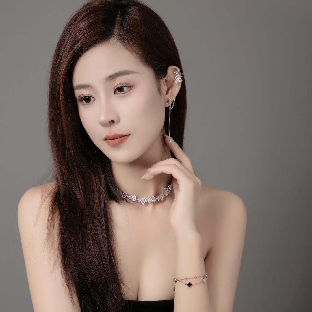 莹莹🎤