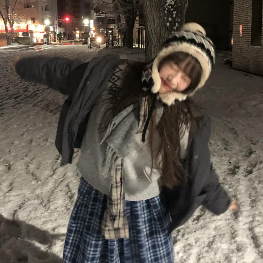 爱吃香菜-
