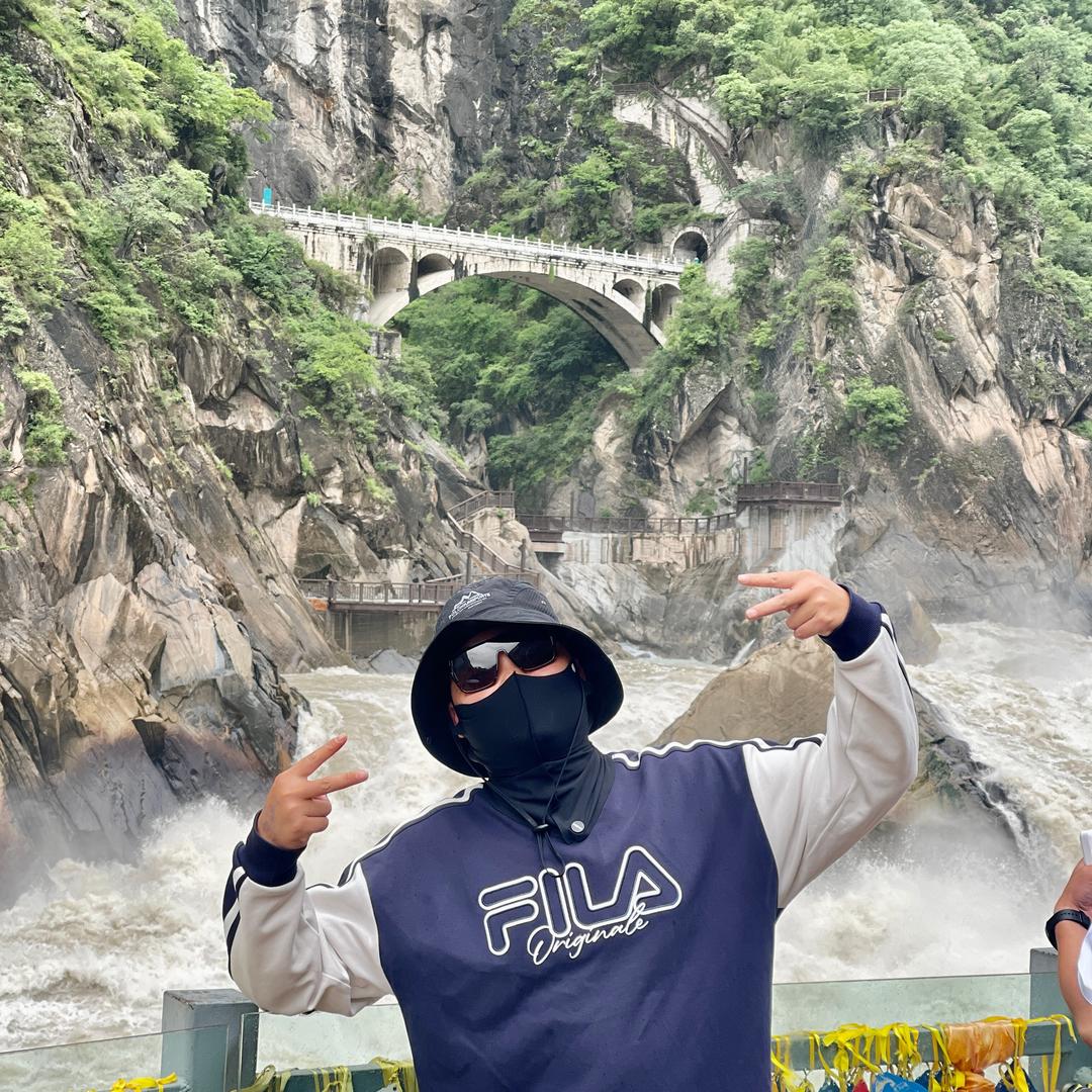 浪荡的司机-阿表（房车环游中国）